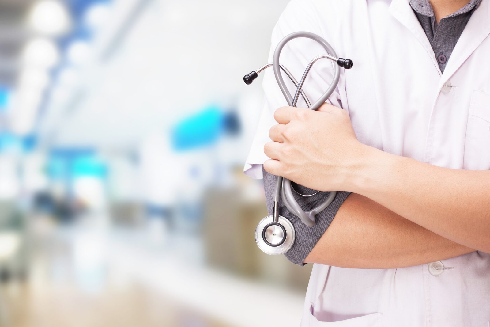 Salud: Doctor con Estetoscopio en mano